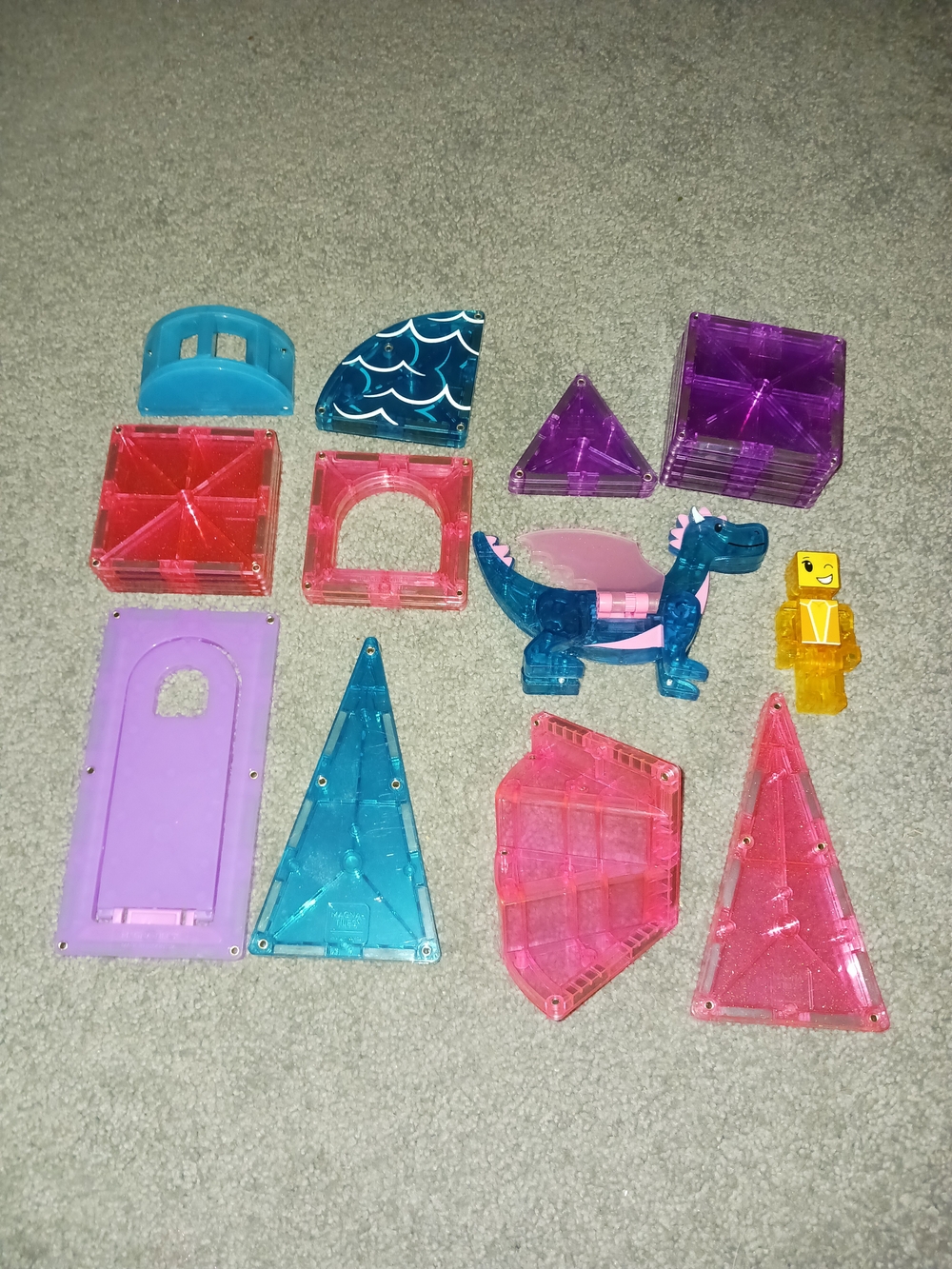 MAGNA-TILES Castle 25-Piece and Castle DLX 48-Piece Magnetic Construction Sets - Picture 5 of 9